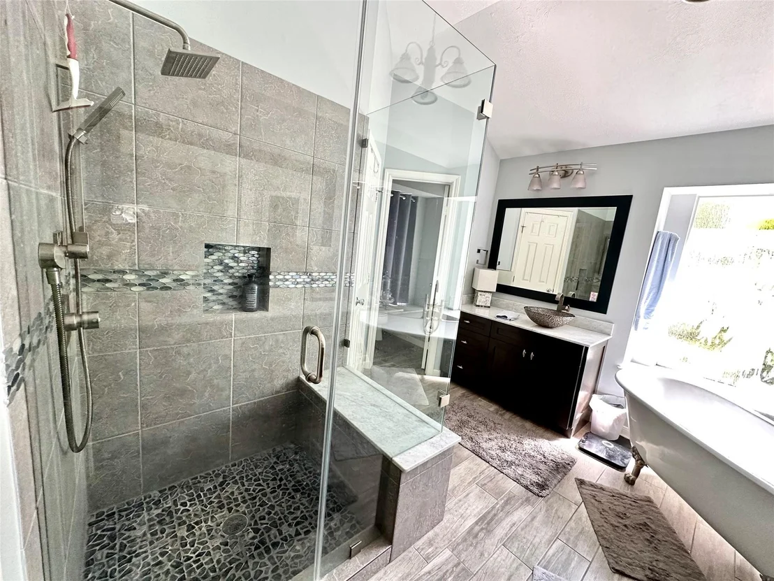 Photo of 8910 Everhart Lane