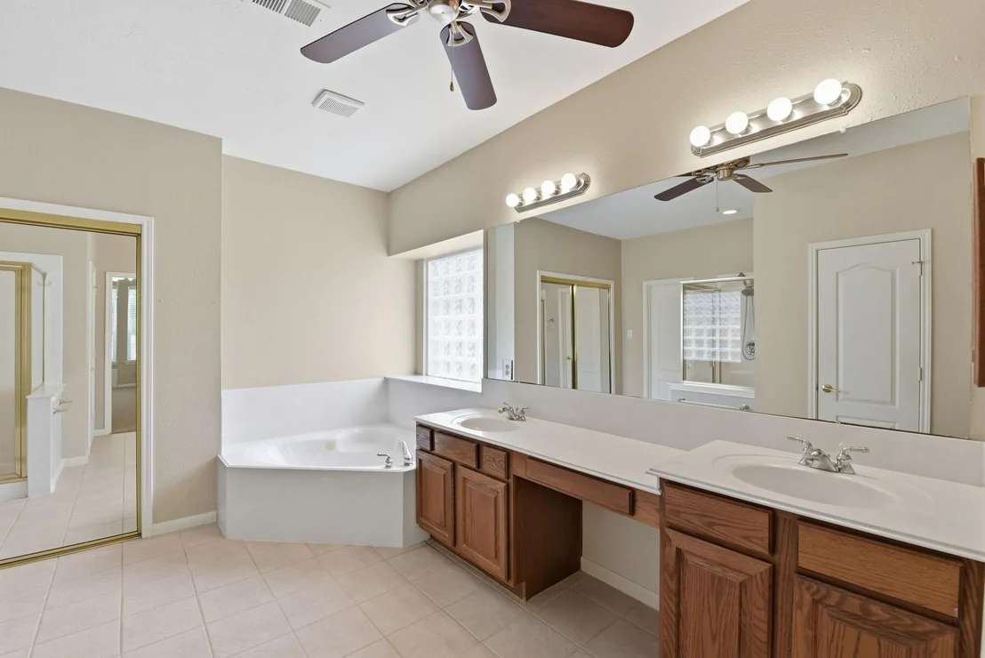 Photo of 3414 Hackberry Court