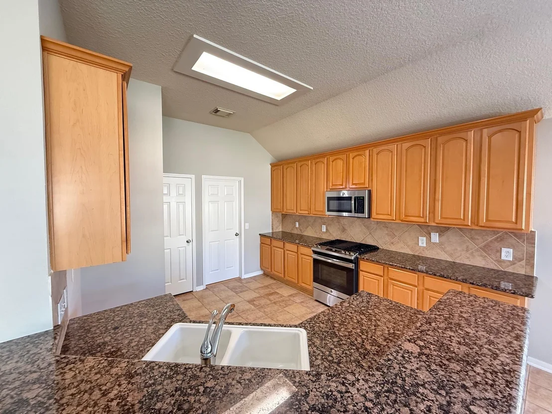 Photo of 7411 Maple Run Drive