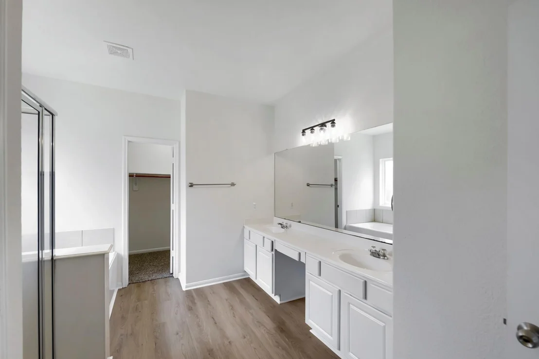 Photo of 14527 Round Mountain Drive