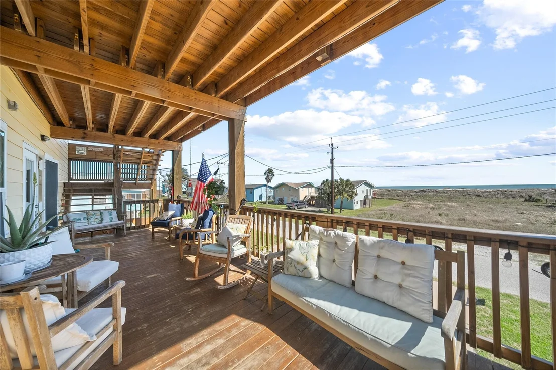 Photo of 521 Beachfront Drive