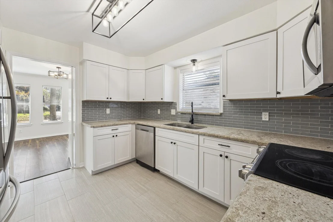 Photo of 4115 Elderwood Drive