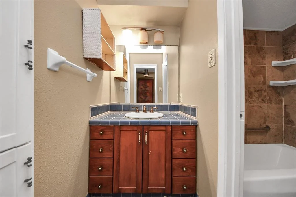 Photo of 20521 Lakeside Drive