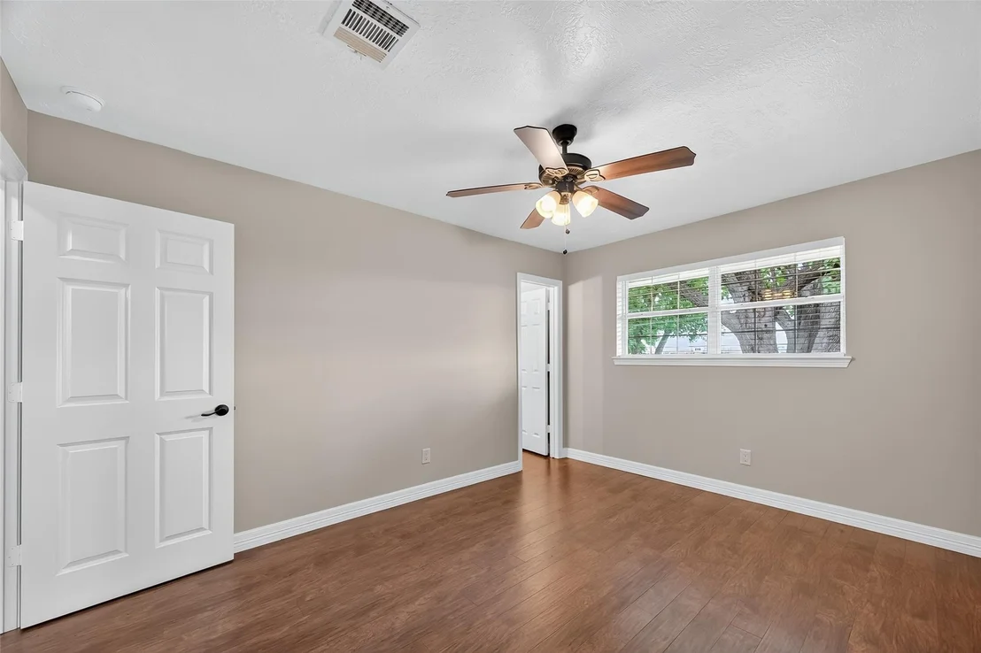 Photo of 2004 Cheryl Drive