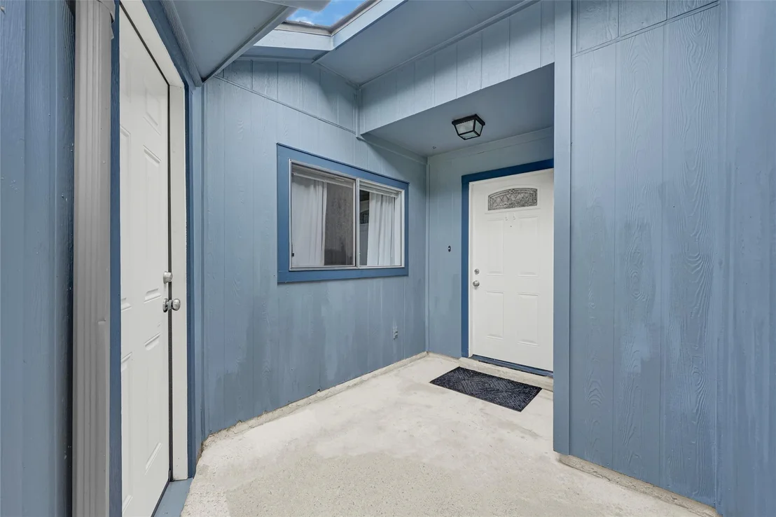 Photo of 10802 Forest Leaf Drive