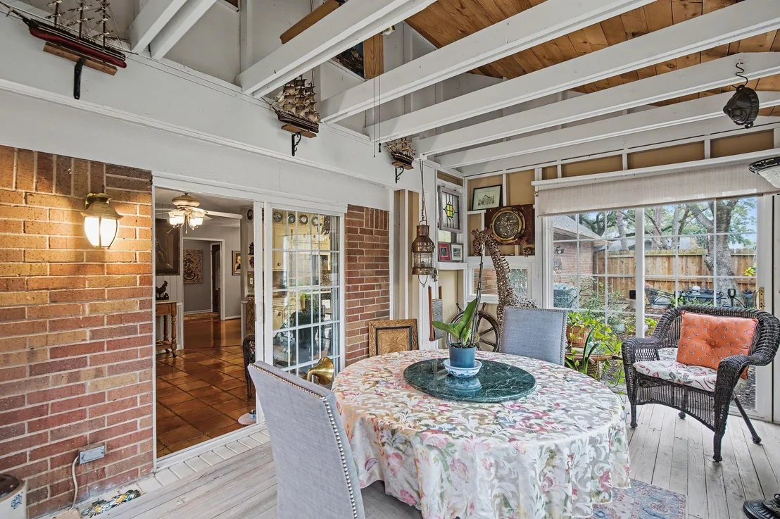 Photo of 2903 Fontana Drive