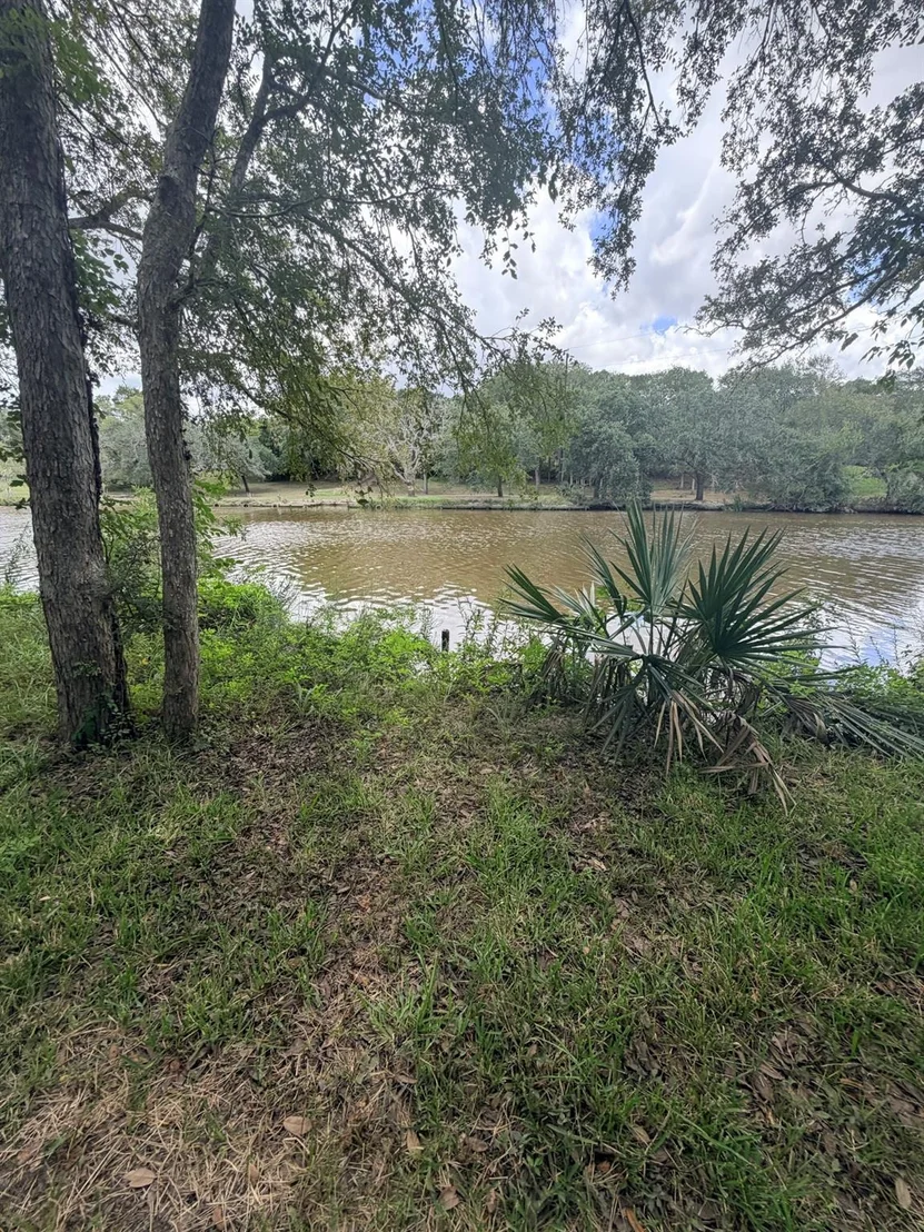 Photo of 468 Riverside Drive