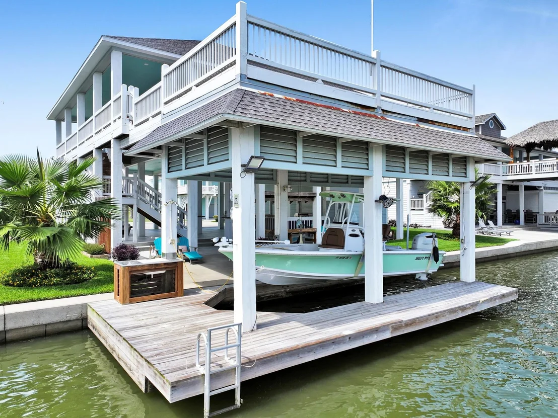 Photo of 1295 Lagoon Drive