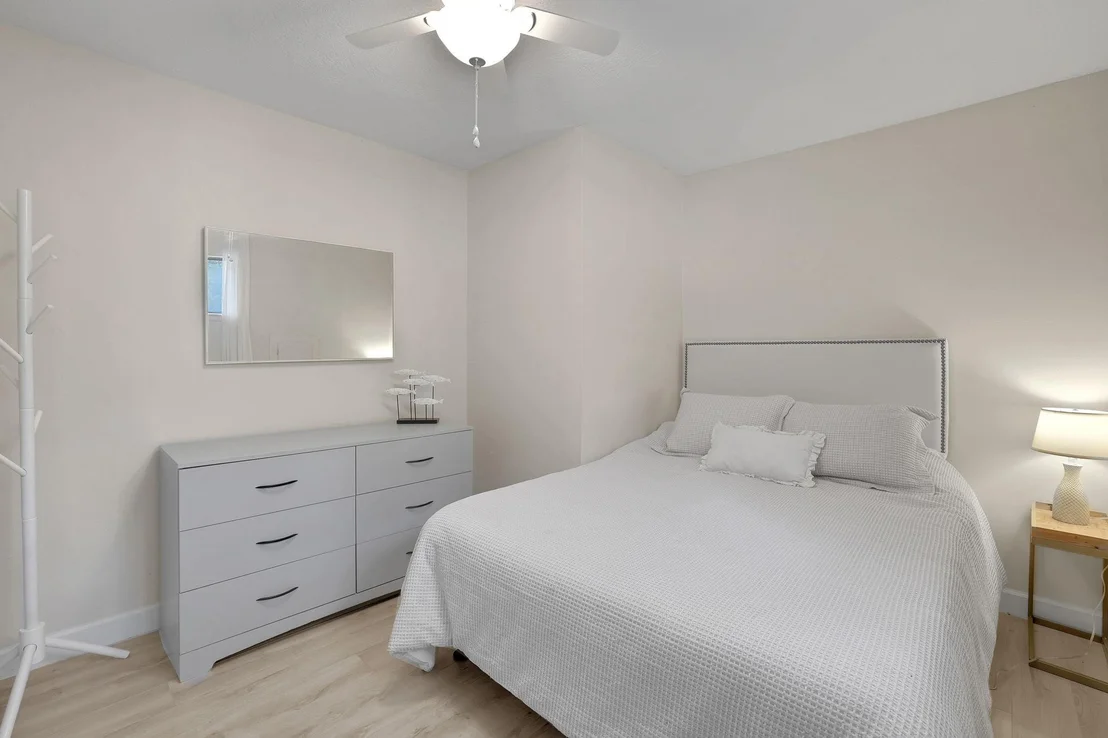 Photo of 511 N Forest Cove Loop