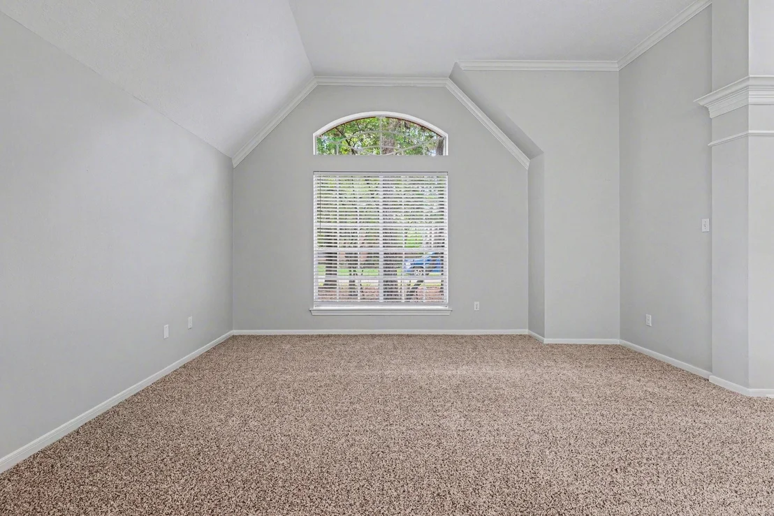 Photo of 215 Bristol Bend Circle