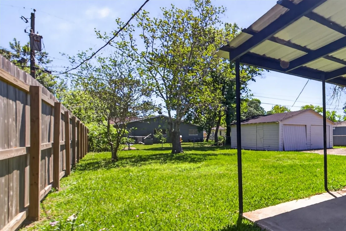Photo of 920 Nottingham Drive