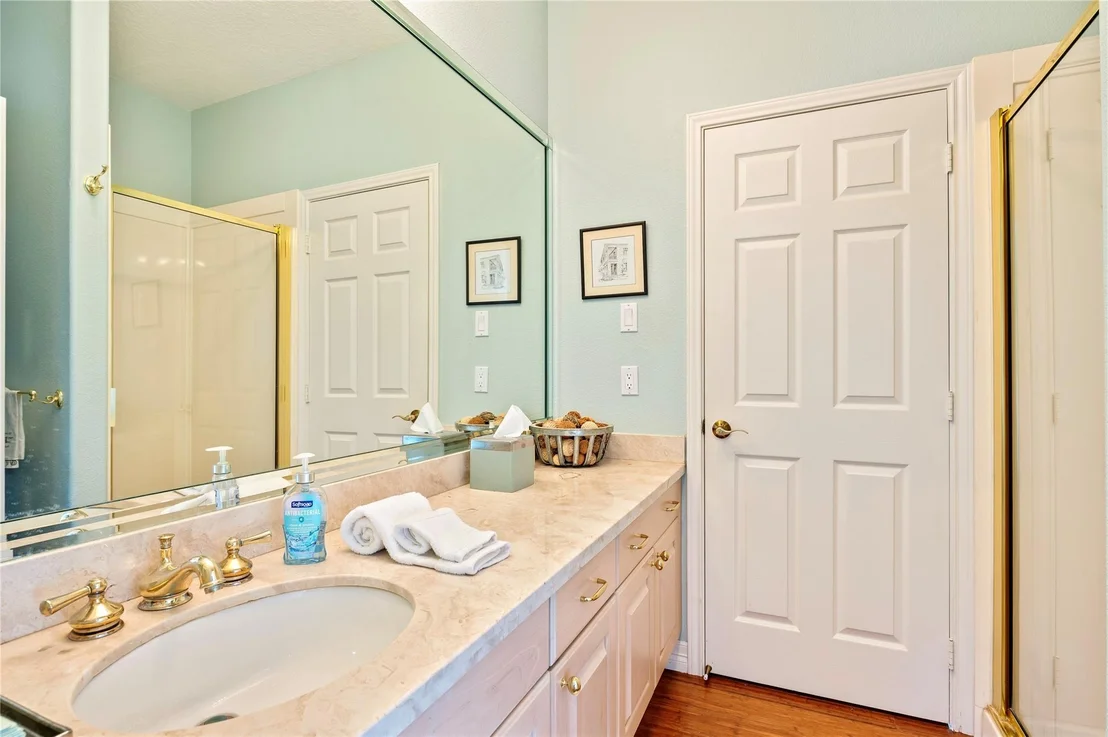 Photo of 5123 W Bayshore Drive