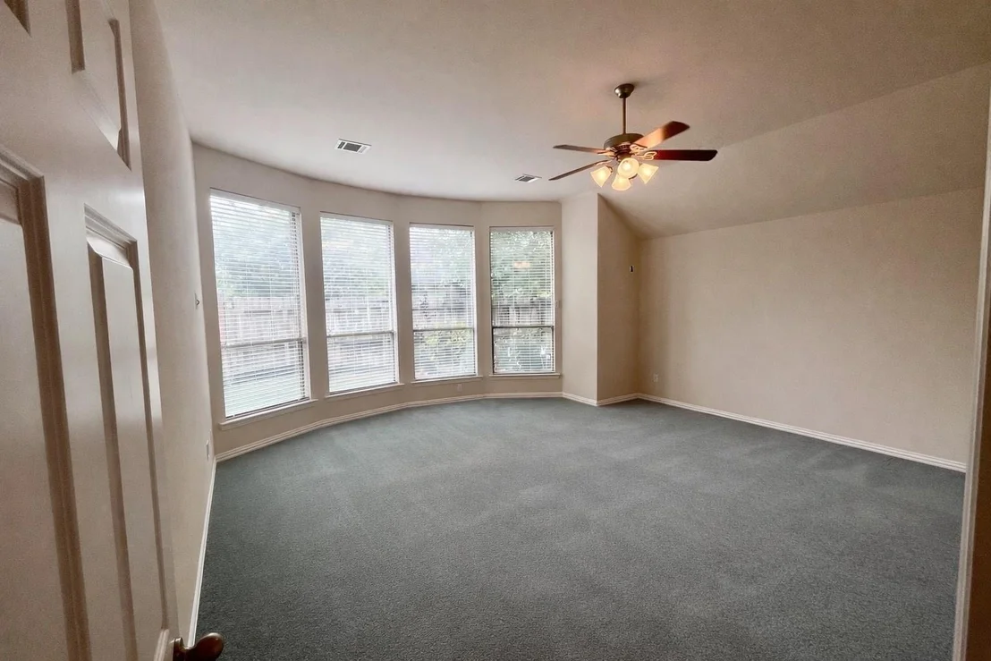 Photo of 28115 Chalet Park Drive