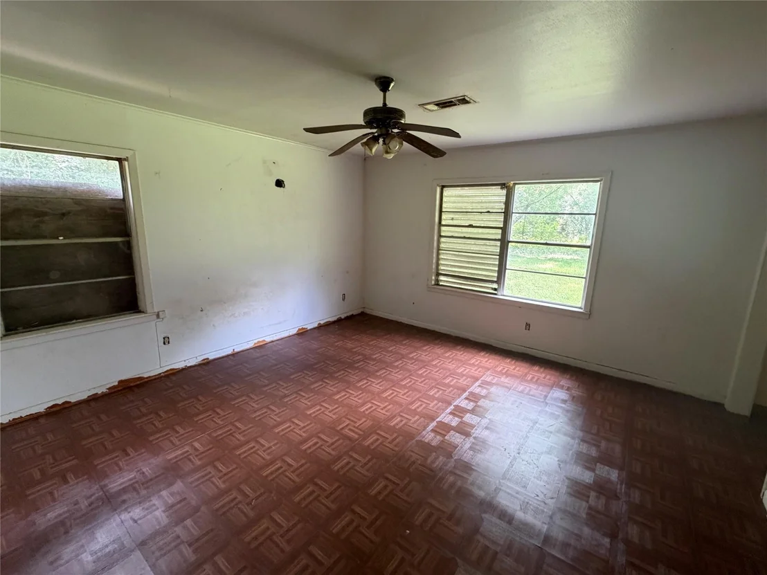 Photo of 1301 N Vauthier Lane