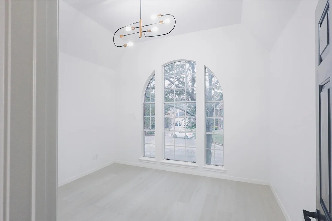 Photo of 17527 Sandy Cliffs Drive