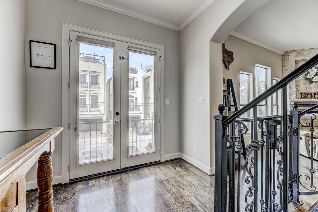 Photo of 2308 Couch Street