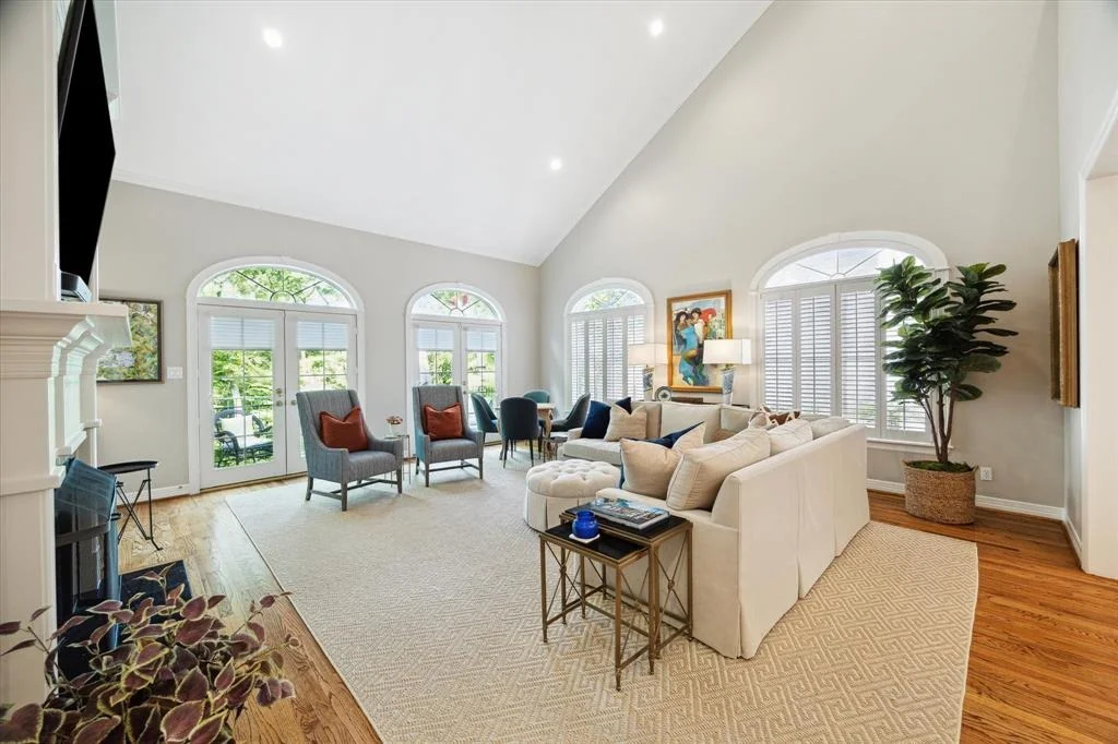 Photo of 333 Sugarberry Circle