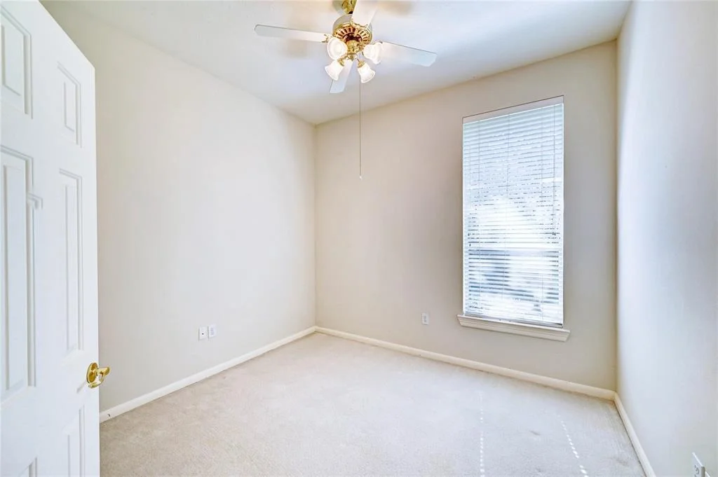 Photo of 42 N Belfair Place