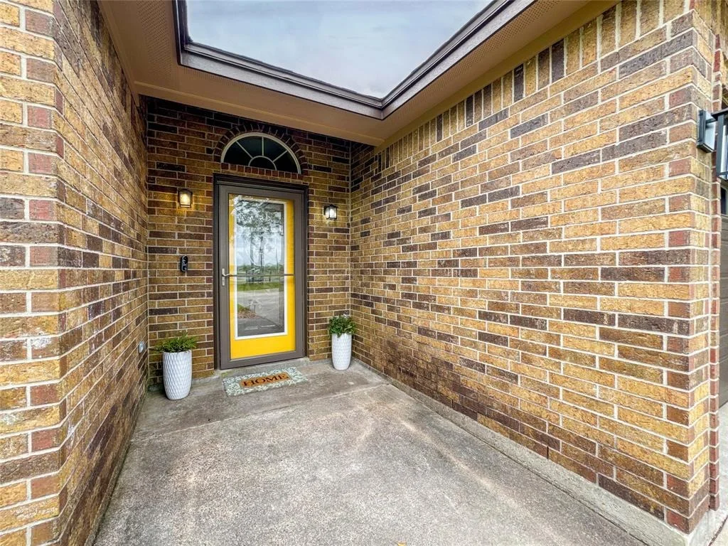 Photo of 15229 Cedar Street