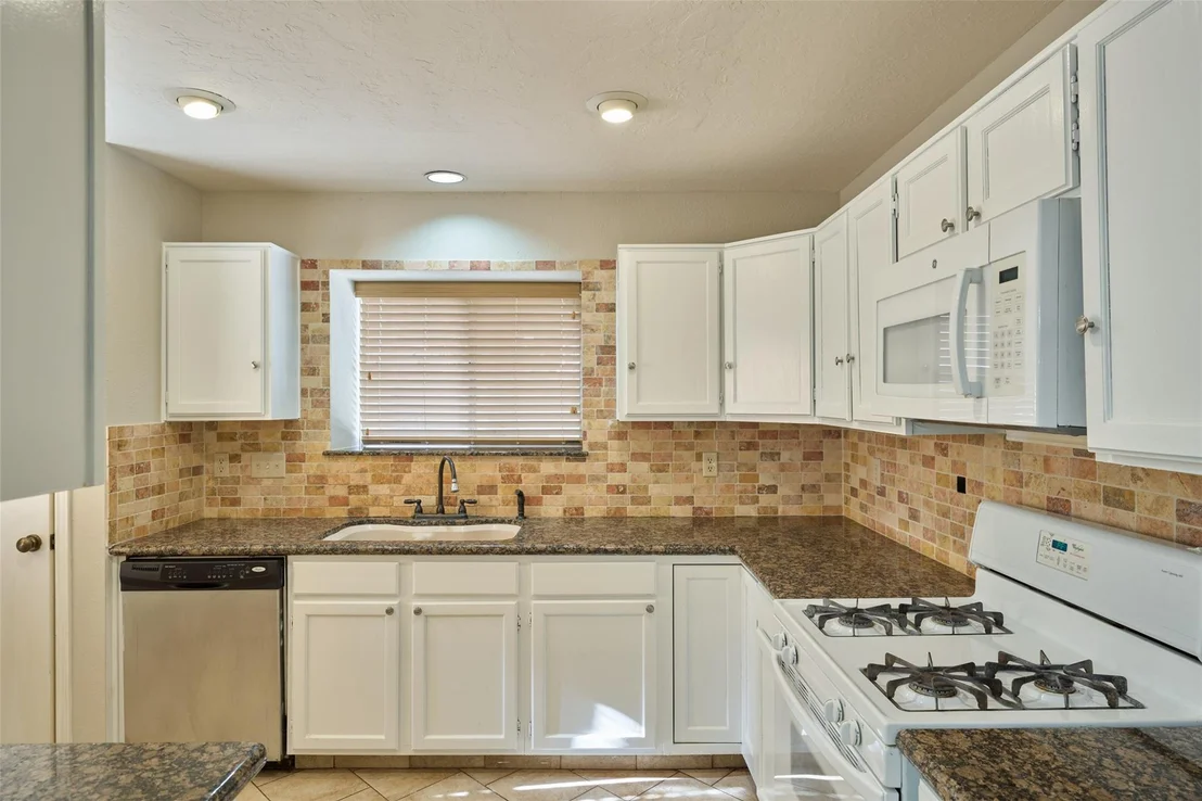 Photo of 17518 Hamilwood Drive