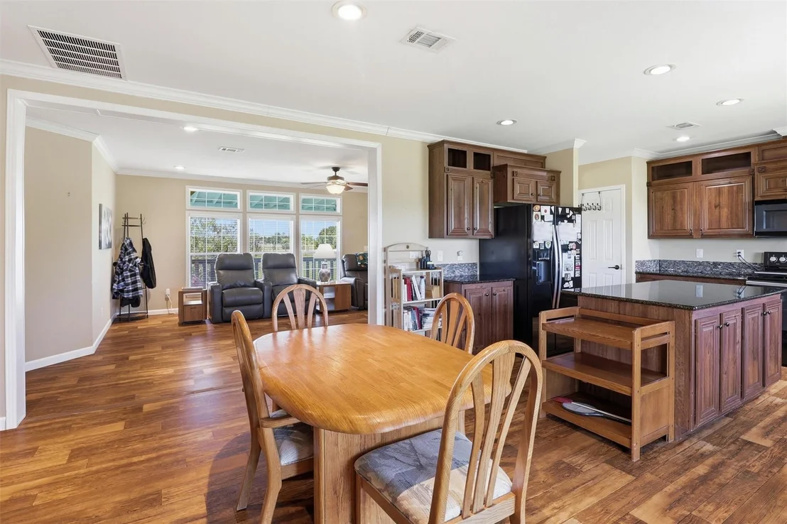 Photo of 32818 Rogers Road