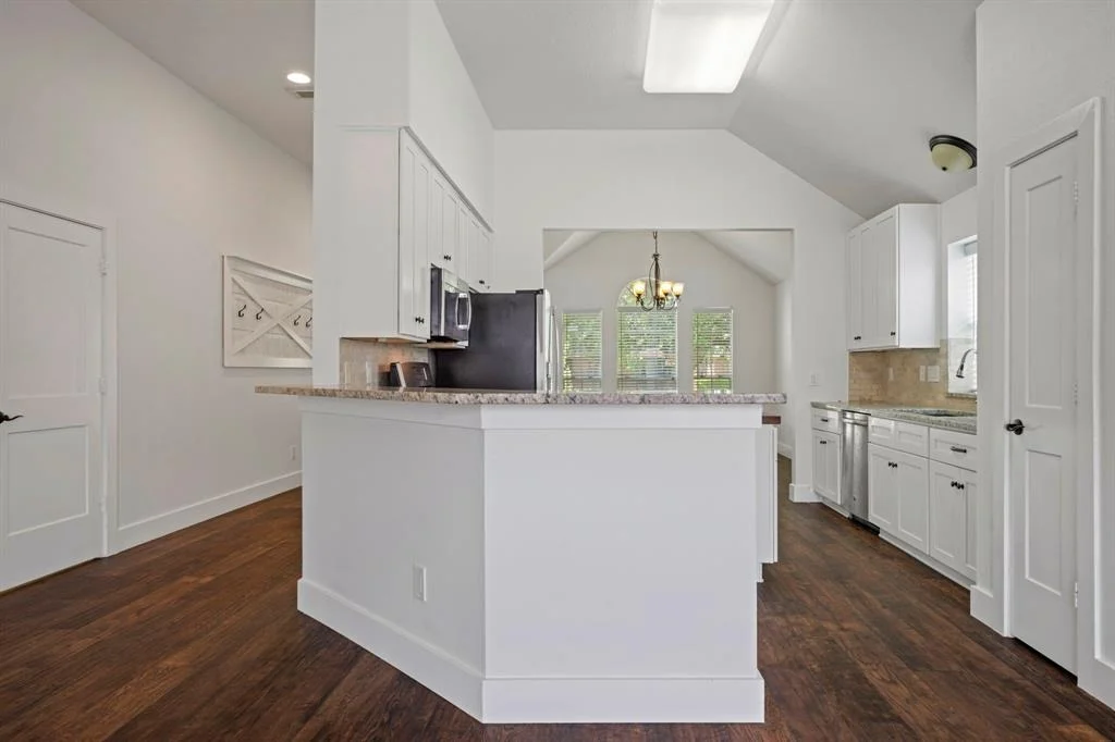 Photo of 20711 Medallion Pointe Drive