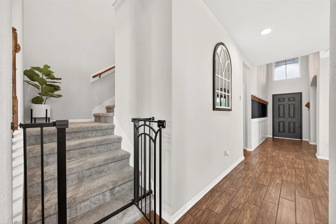 Photo of 107 Sawmill Ridge Road