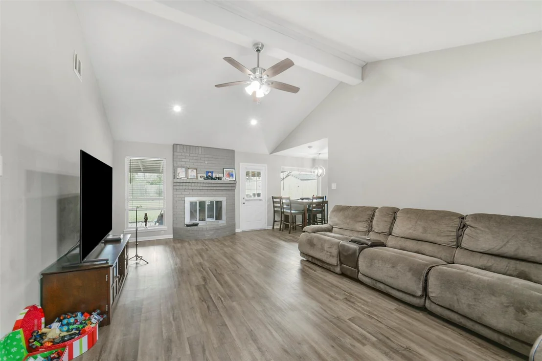Photo of 25631 Glen Loch Drive