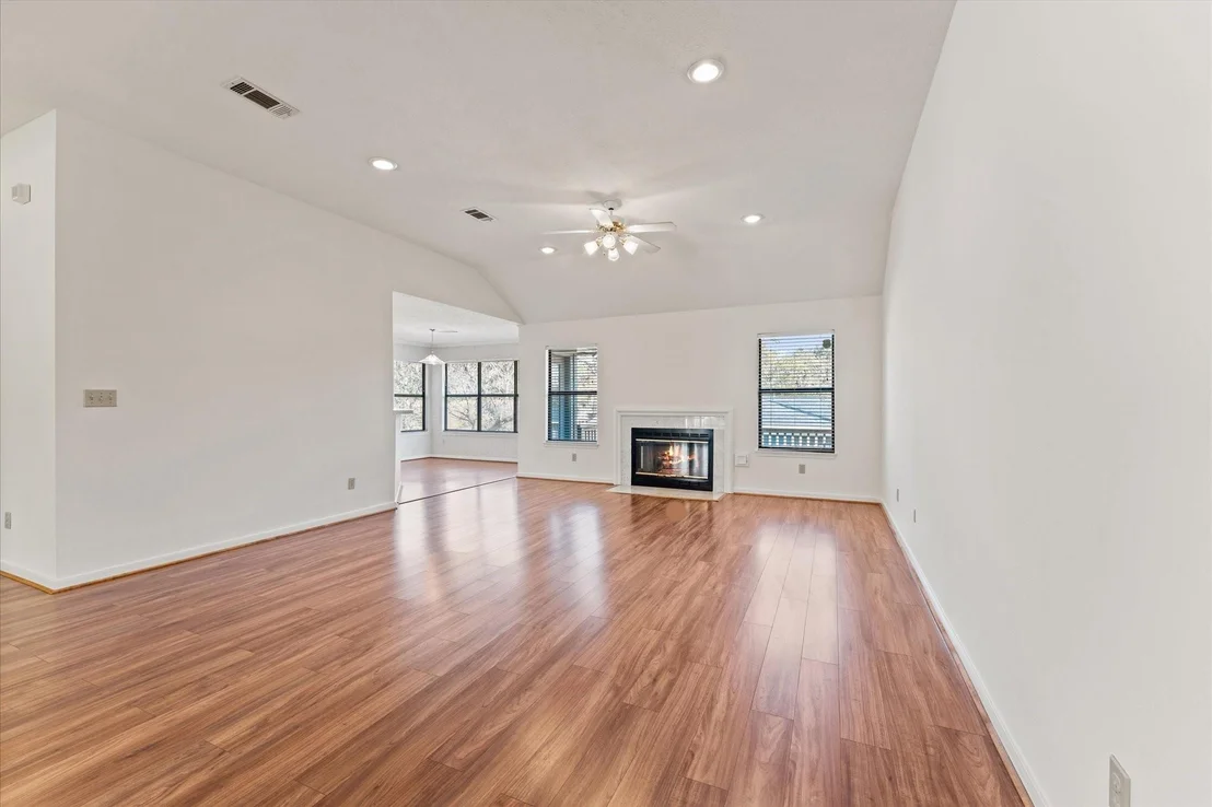 Photo of 215 Deep Dale Lane