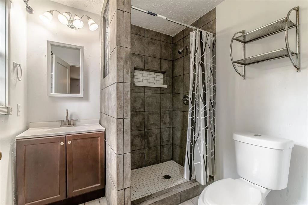 Photo of 1441 Chamboard Lane