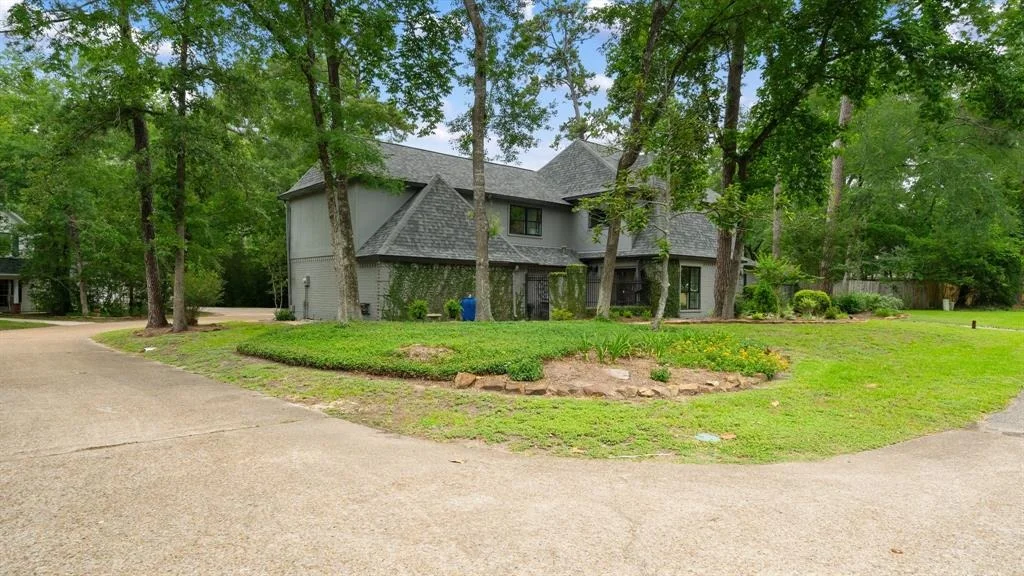 Photo of 2910 Crossvine Circle