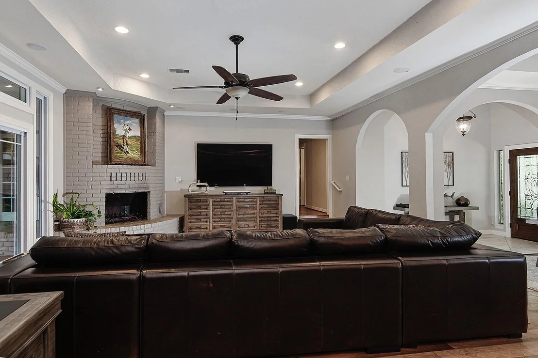 Photo of 10117 Shady Hollow Drive