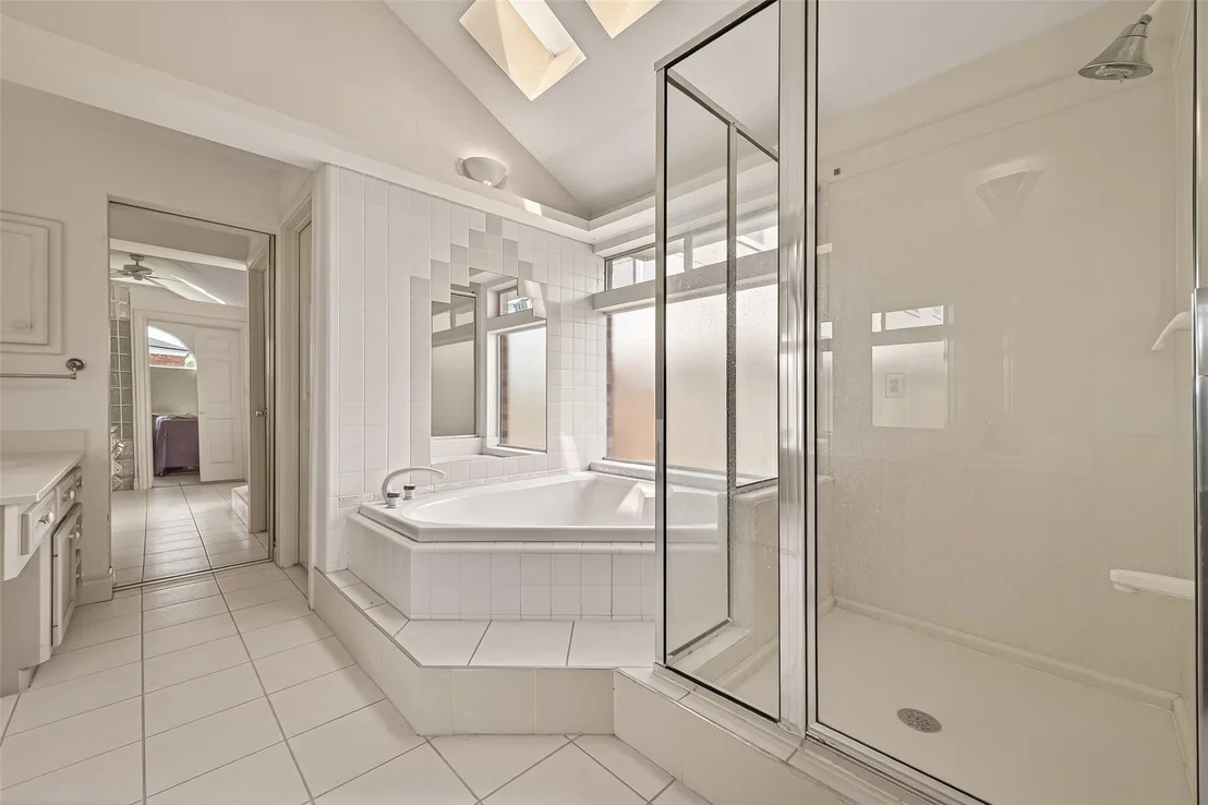 Photo of 5437 Loch Lomond Drive