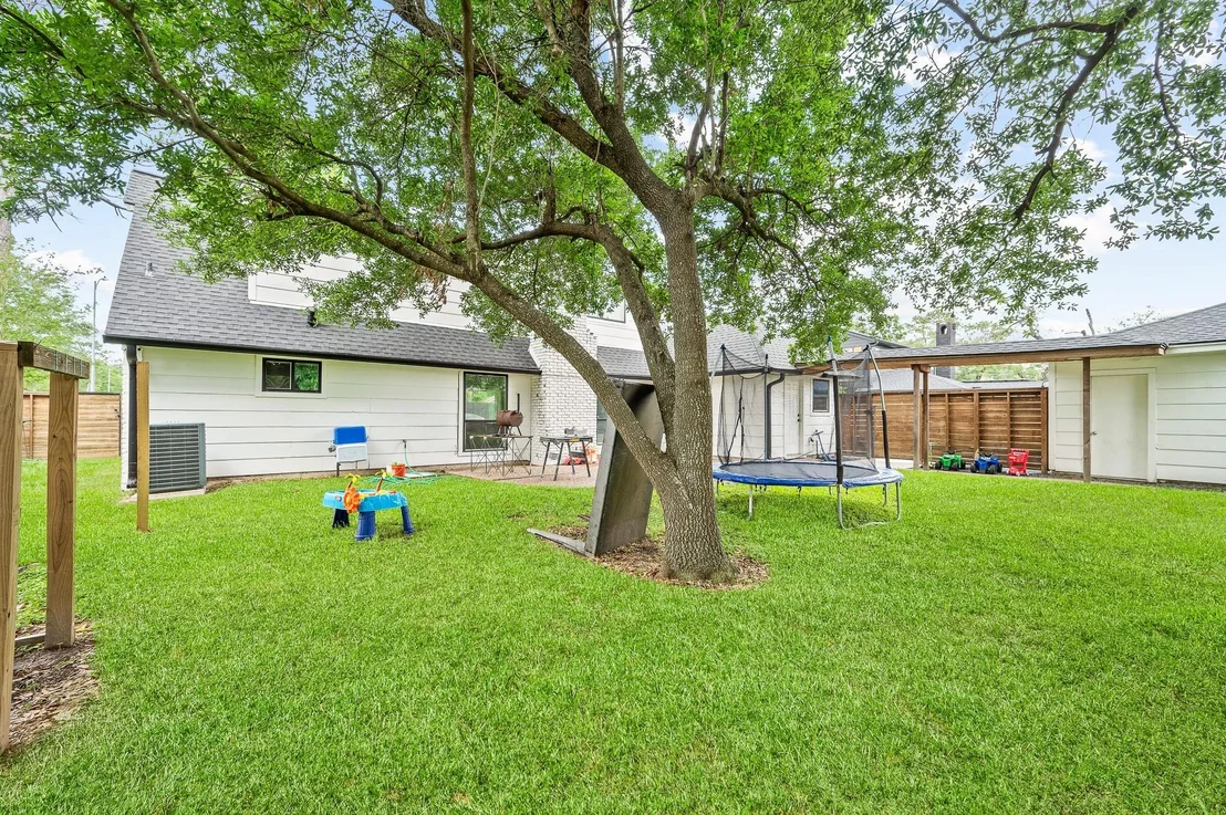 Photo of 2102 Teague Road