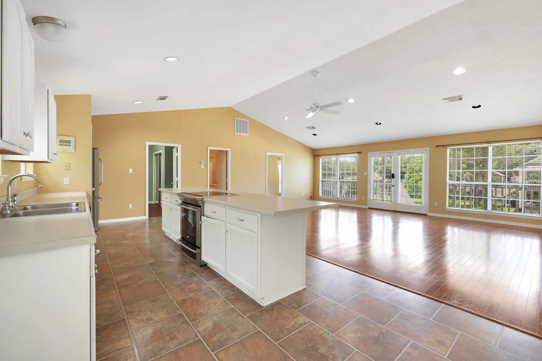 Photo of 360 Holiday Lane