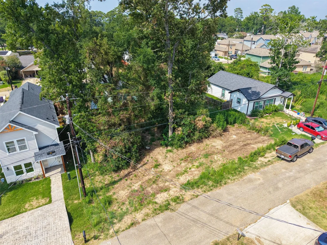 Photo of 16716 E Ivanhoe