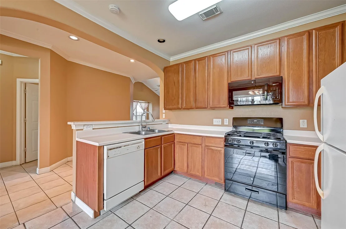 Photo of 7130 Pavilion Drive