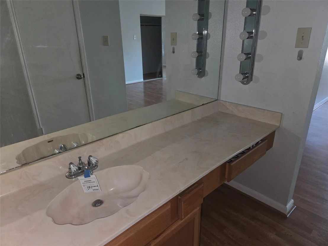 Photo of Unit 501 at 3780 Tanglewilde Street