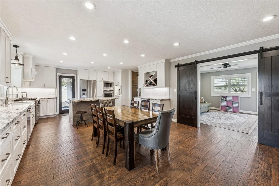 Photo of 2489 Bartlett Road