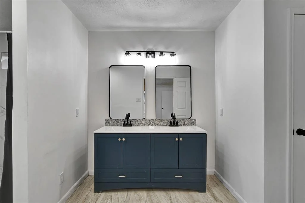 Photo of 5334 Bourgeois Road