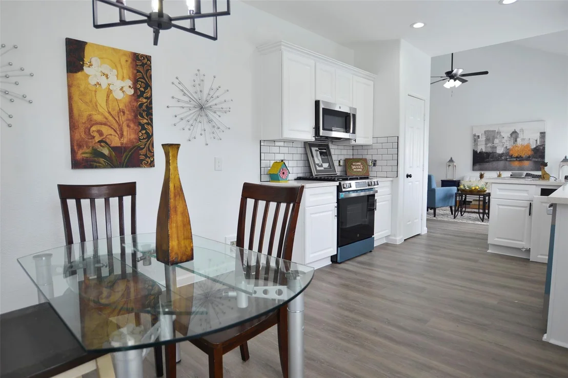 Photo of 6718 Poplar Bend Lane
