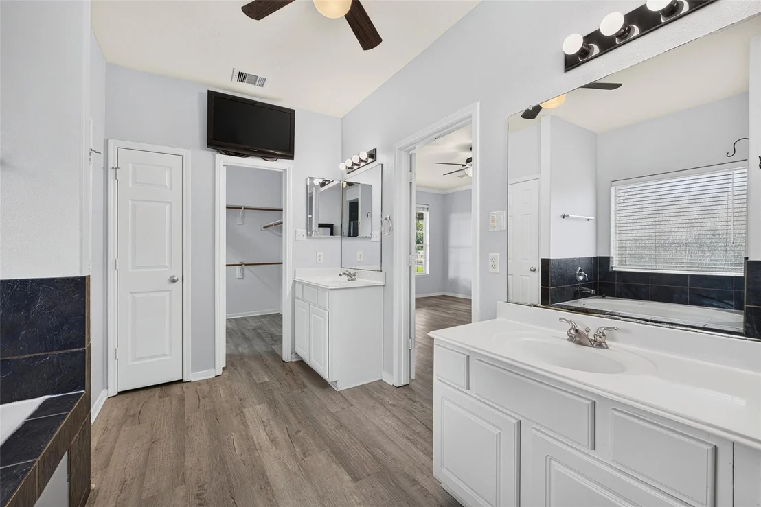 Photo of 11023 Leigh Woods Drive
