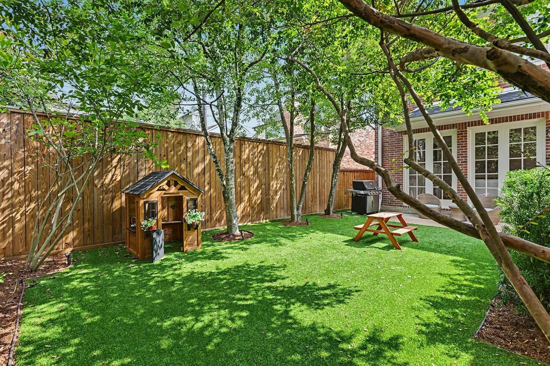 Photo of 5808 Fordham Street