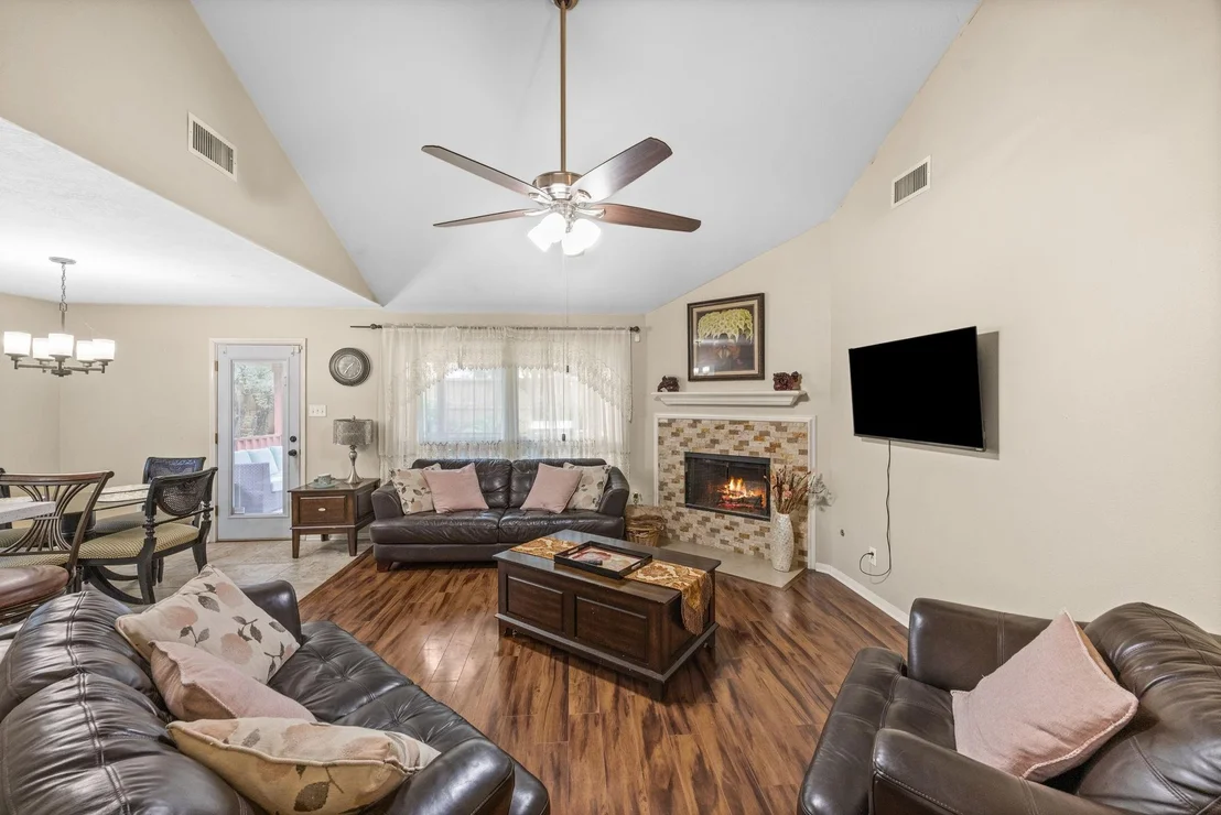 Photo of 6527 Harcourt Bridge Drive