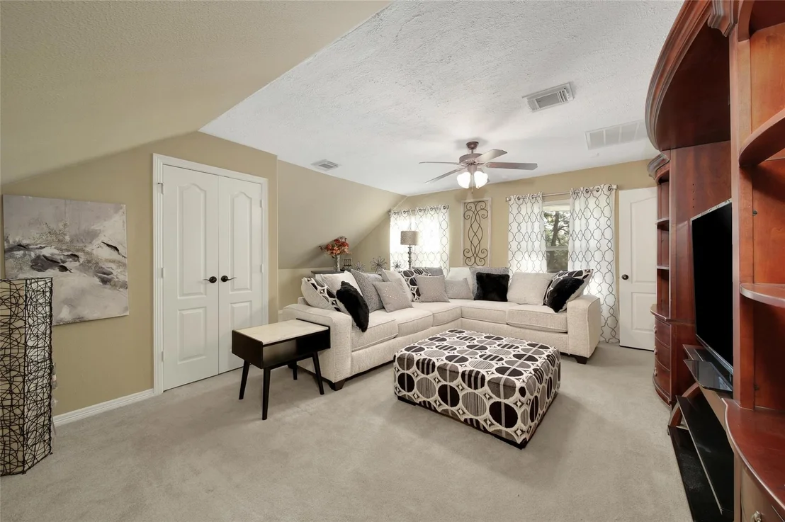 Photo of 20874 Sweetglen Drive