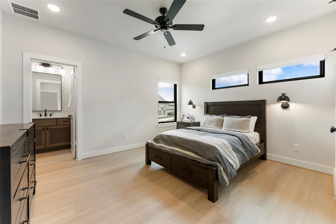 Photo of 2118 Bennet Court