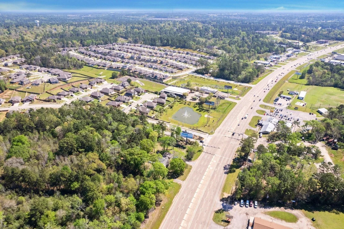 Photo of 6020 Highway 105