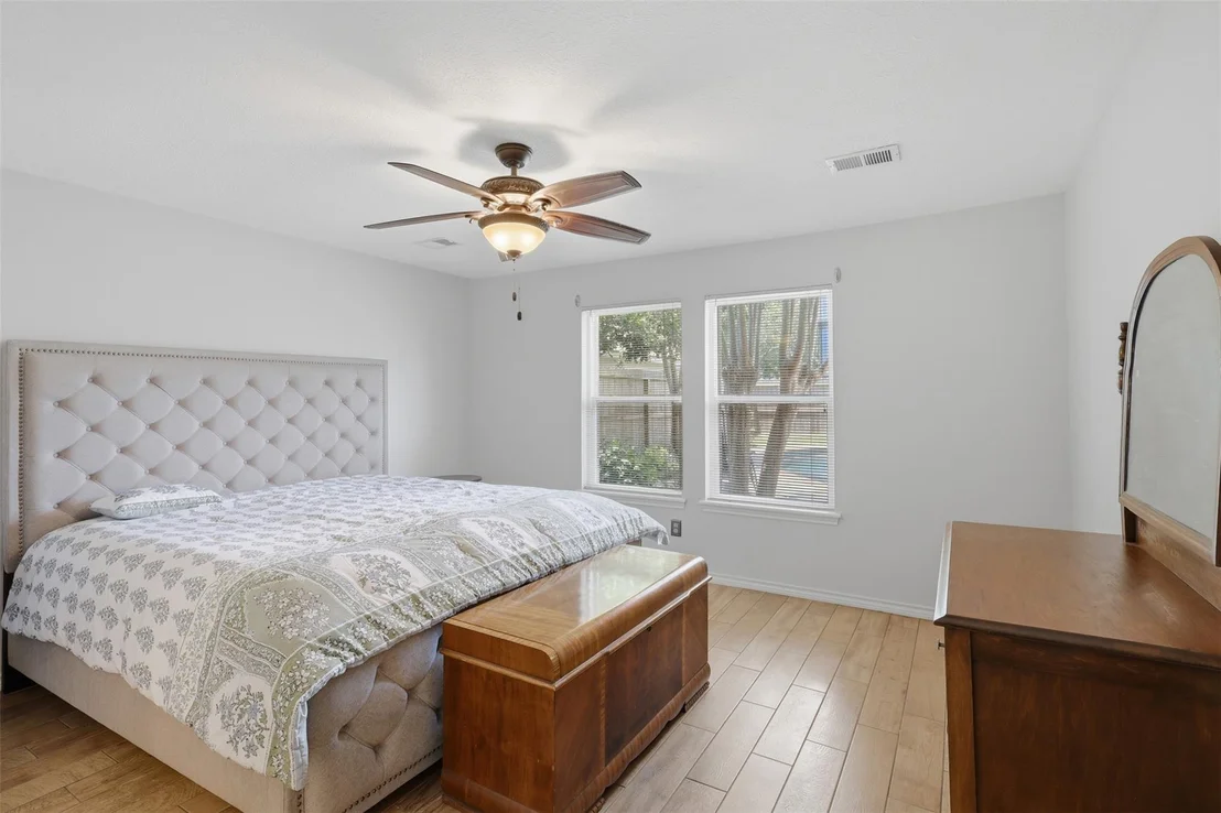 Photo of 19803 Oak Briar Drive