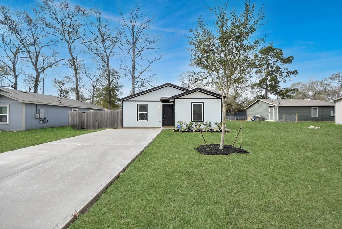 Photo of 16124 Brettwood Lane