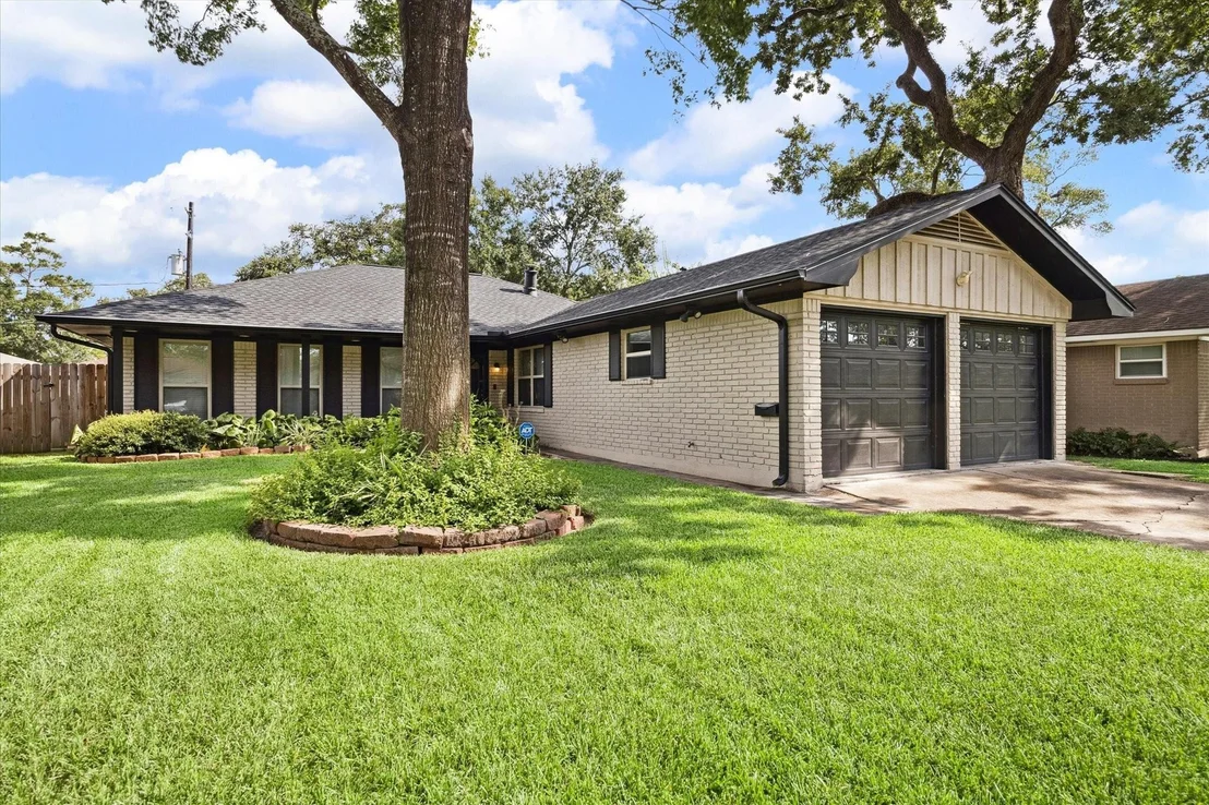 Photo of 2223 Latexo Drive